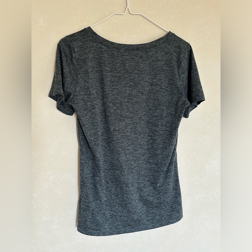 Nike T-shirt, size small, grey - Picture 2 of 3